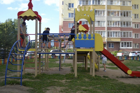 В одном из дворов на Лежневской в Иванове появилась «Территория детства»